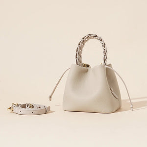 First - Layer Cowhide Woven Bucket Crossbody Bag - MRC STOREBagMRC STOREFirst - Layer Cowhide Woven Bucket Crossbody Bag MRC STORE 130.22MRC STORECJNS256510201AZMilkshake White16x13x14.5cm