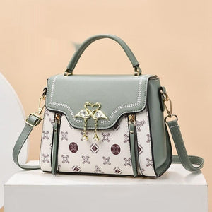 Retro Women’s Shoulder Bag – Printed PVC - MRC STOREAccessoriesMy StoreElegant European Retro Shoulder Bag with Gold Flamingo Detail and Printed Design - MRC STOREMRC STORECJNS216525003CXGreen
