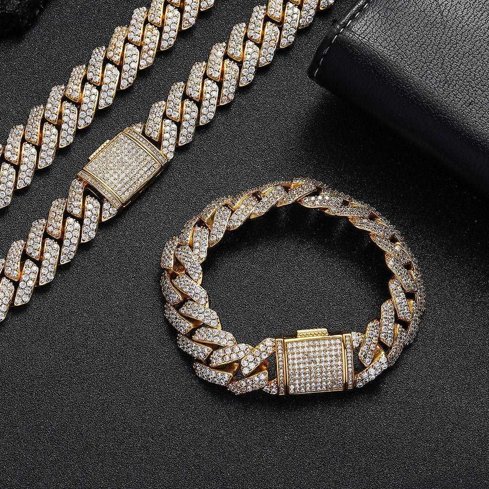 15mm Zircon Cuban Link Necklace - MRC STOREchainMRC15mm Zircon Cuban Link Necklace - MRC STOREMRC STORECJLX209777101AZGolden Width 15mmBracelet 7Inches Length18cm