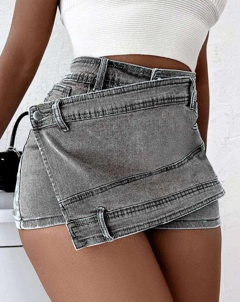 Stretch Vintage Denim Shorts.