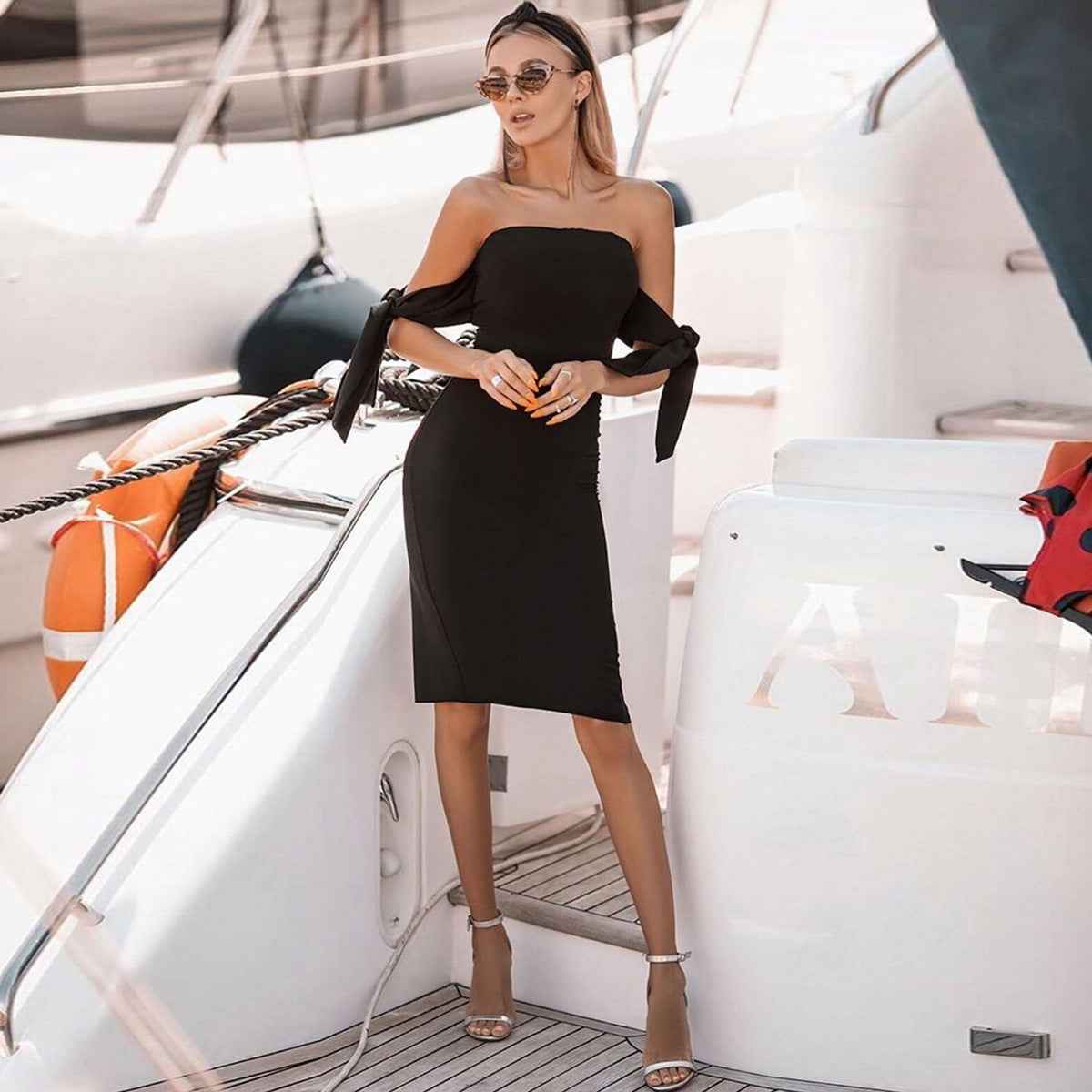 Elegant Bow - Accented Swing Banquet Maxi Dress - MRC STOREDressMRC STOREElegant Bow - Accented Swing Banquet Maxi DressMRC STORECJLY262221503CXWhiteL